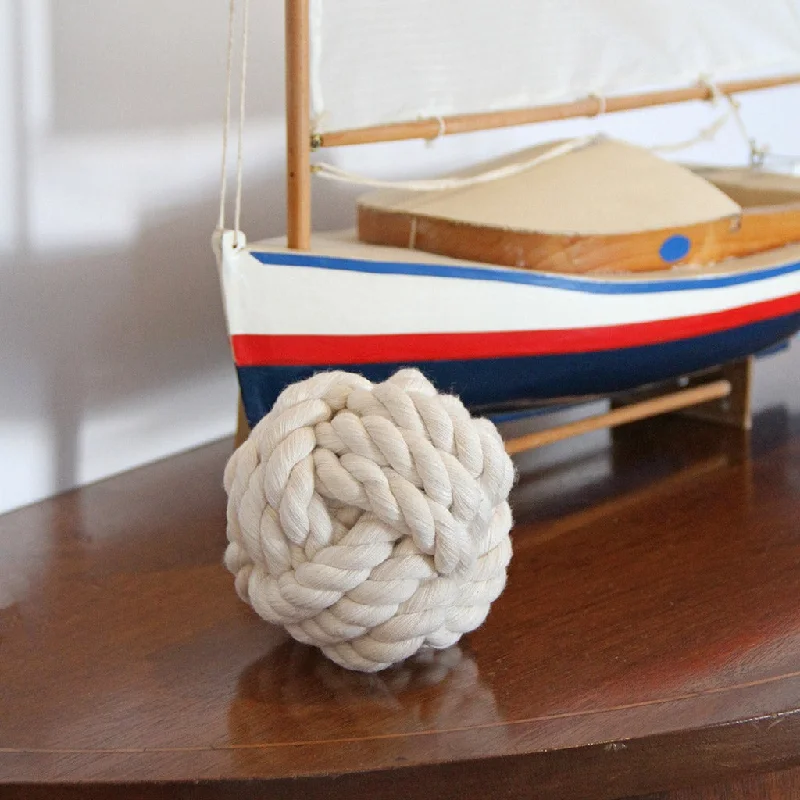 Nautical Knot Card Holder, White, 4", 3-Pass Monkey Fist Knot