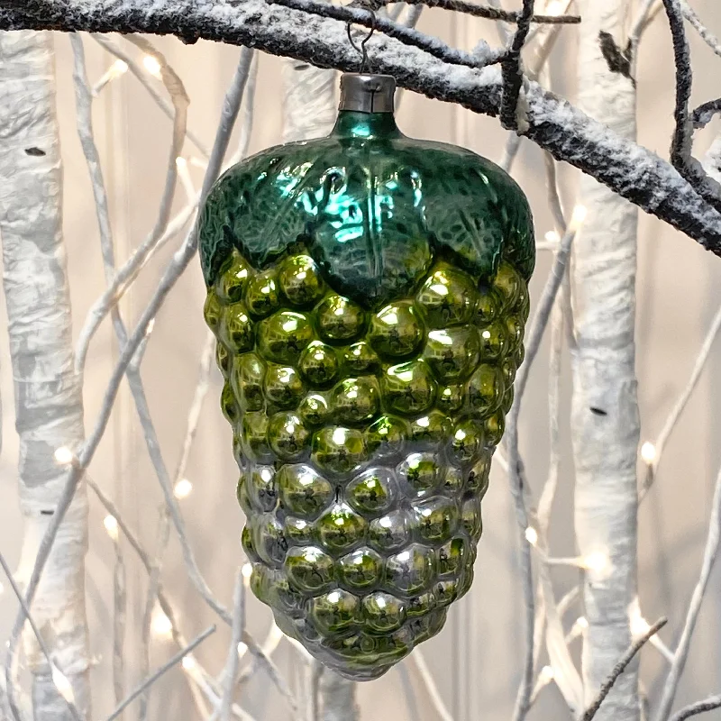 Vintage Green Grape Decoration